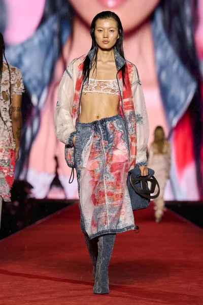 Look 8